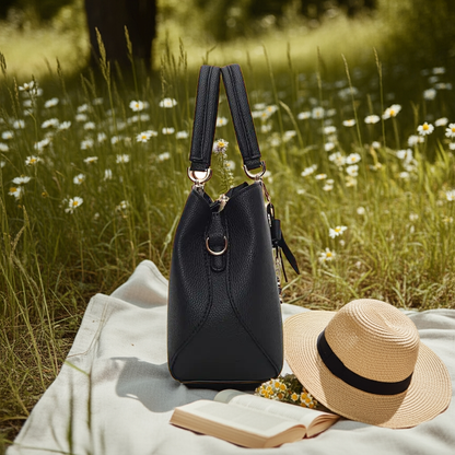 Noir Essence Bag